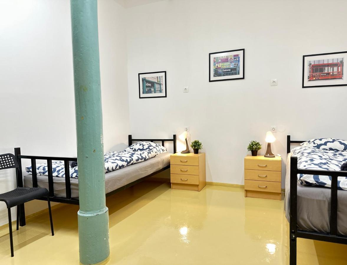 Railway Ljubljana Rooms Экстерьер фото